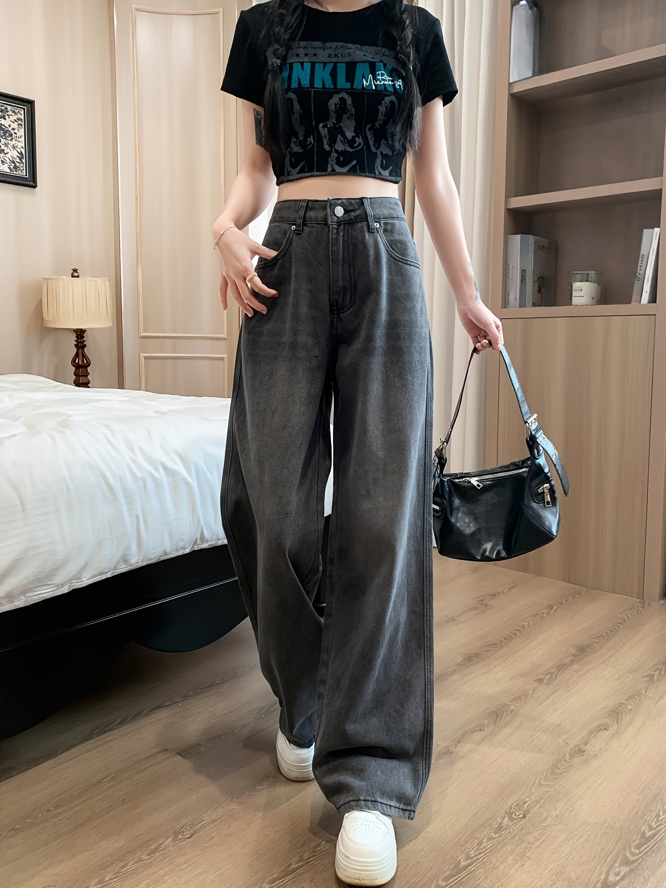 Women’s Vintage High-Waist Jeans