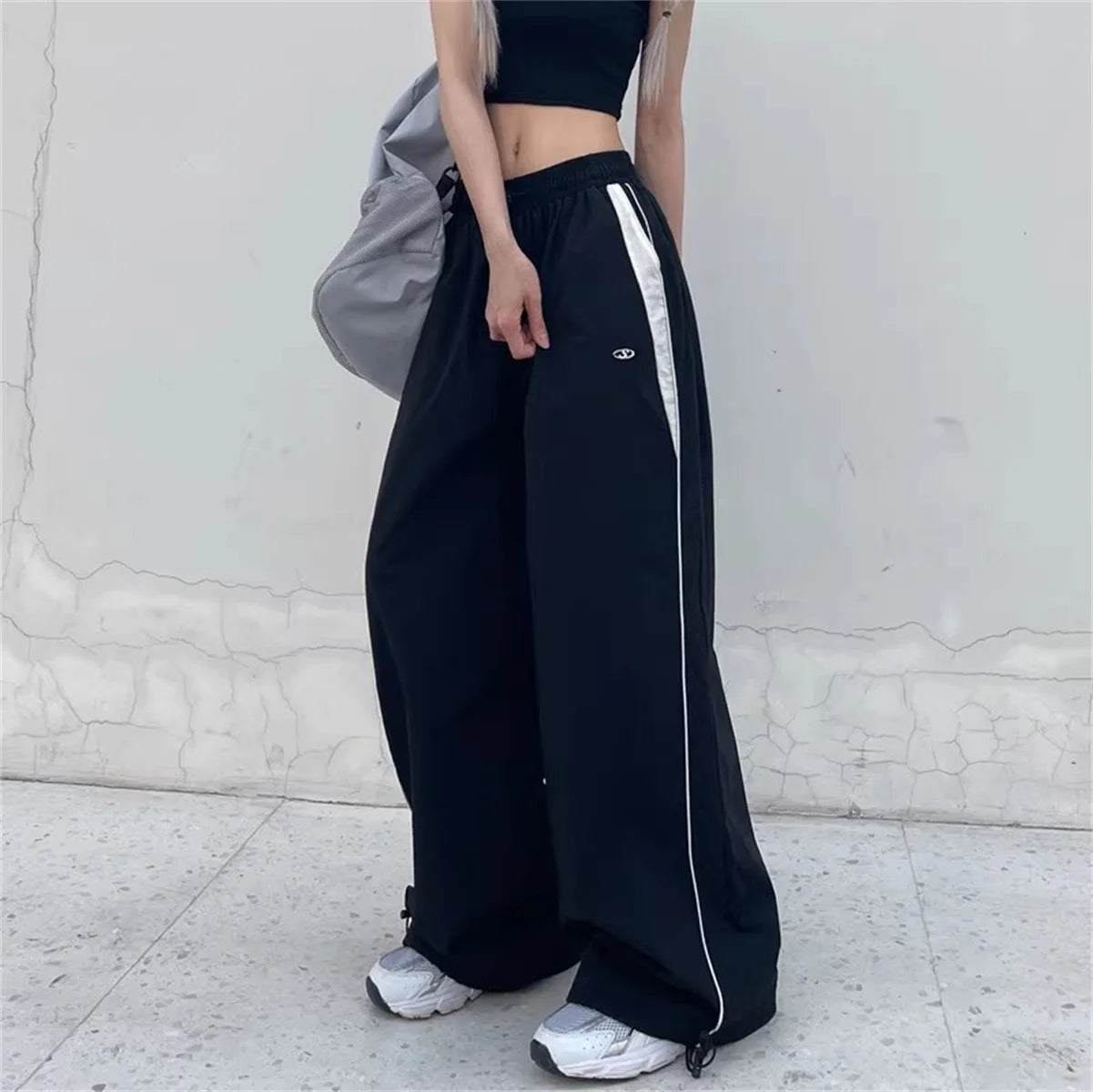 Vintage Y2K Baggy Cargo Joggers